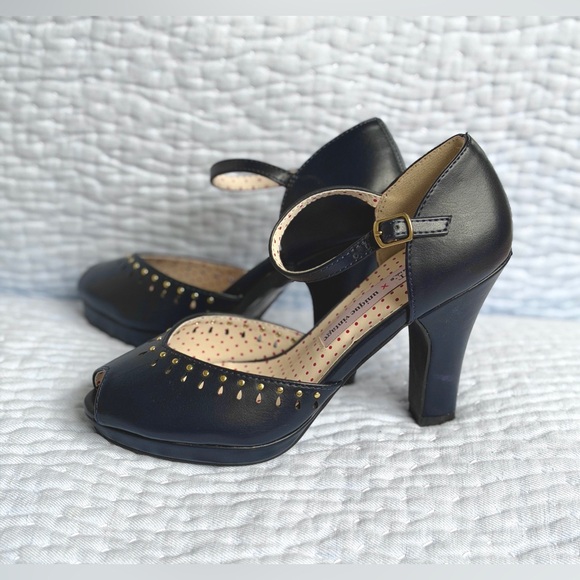 B.A.I.T. Footwear - Navy Letty Heels - Picture 3 of 5
